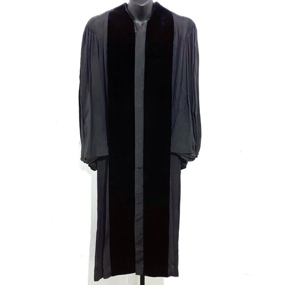 VINTAGE Black BENTLEY & SIMON Clergy Velvet Panel ROBE Priest, Officiant, etc.XL - Picture 1 of 10
